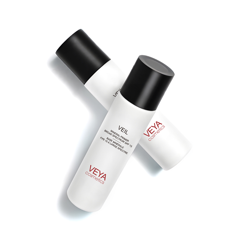 La prebase de maquillaje crea un comienzo más suave para un maquillaje seguro